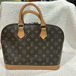 Louis Vuitton Alma bag Vintage